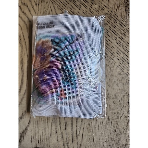 Needlepoint Bucilla Needlepoint Kit Perfect Pansies #4769 Flowers Purples New - Picture 3 of 8